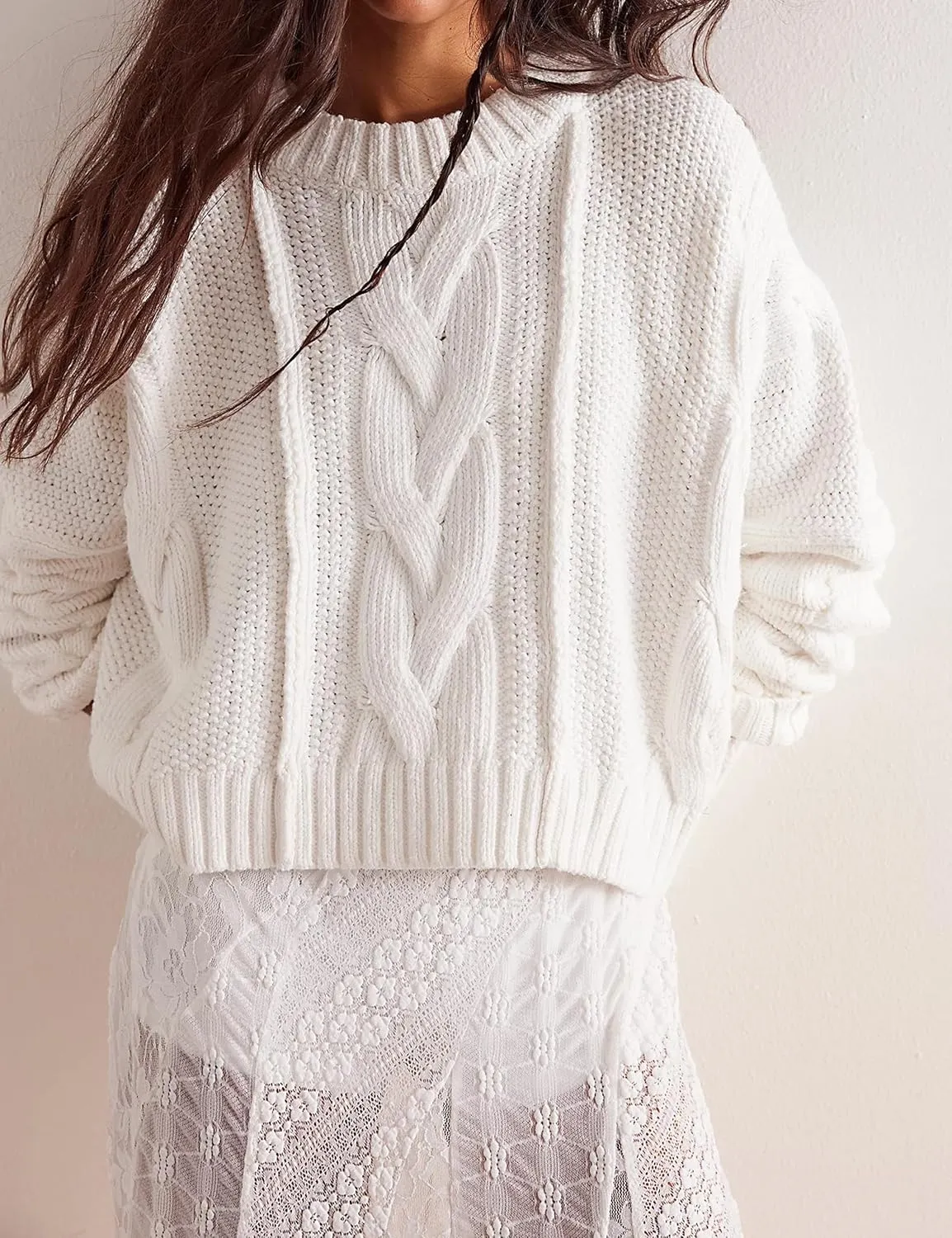 Cable Knit Cropped Sweater for Women Crew Neck Long Sleeve Chunky Pullover Loose Fall Winter Outfit