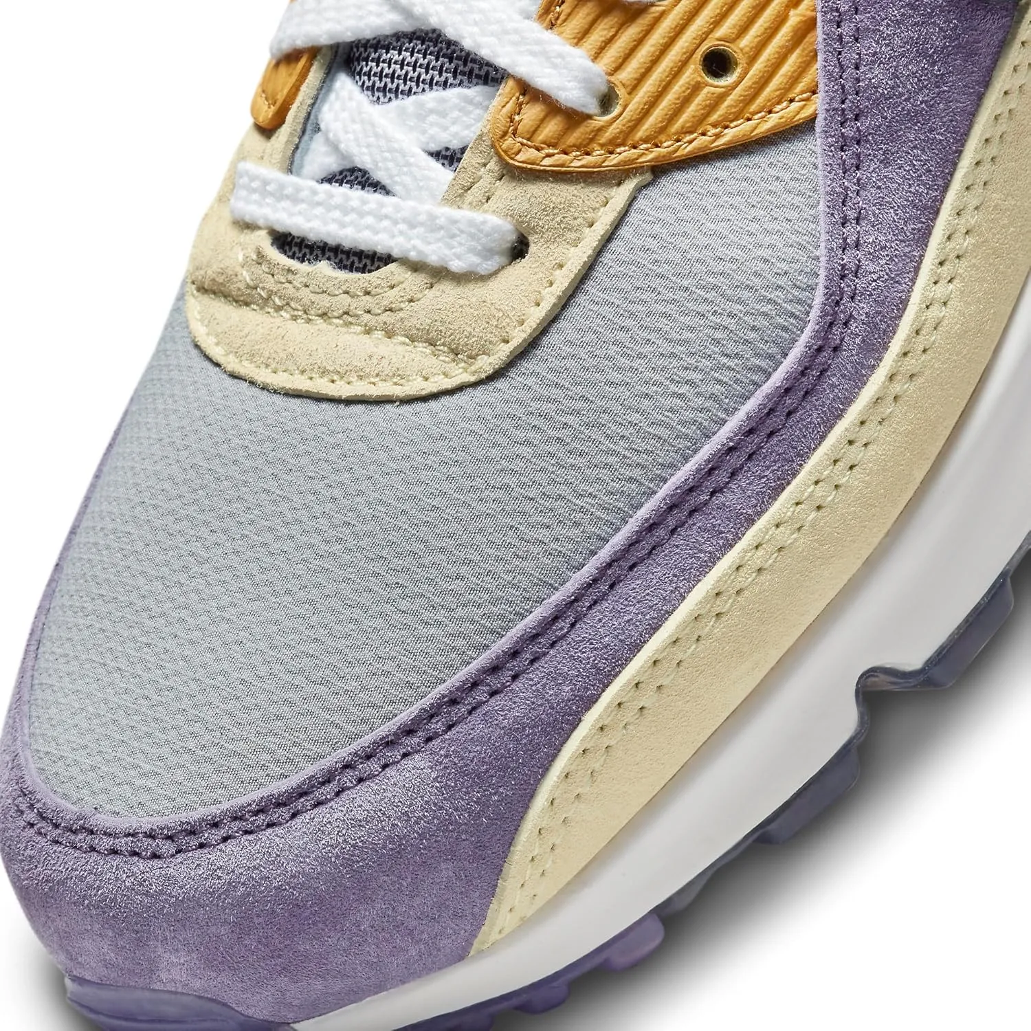NIKE Women's Sneaker