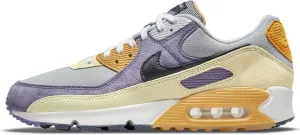 NIKE Women's Sneaker