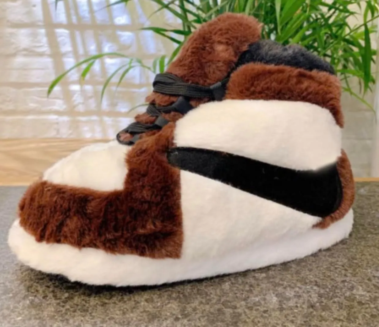 Warm Furry Sneakers Slipper Comfy House Shoes Winter Plush Fuzzy Slipper Shoes For Women Men One Size Fits Most Fluffy Slides For Indoor Outdoor Bigfoot Gifts Houseshoes